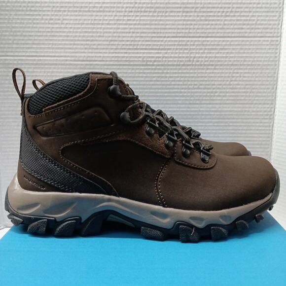Columbia Newton Ridge Plus II Waterproof Boots Men\'s Size 7